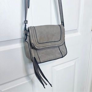 ✧･ﾟgray crossbody bag